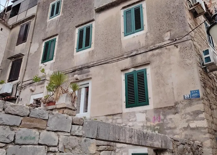 Appartamento Old Varos